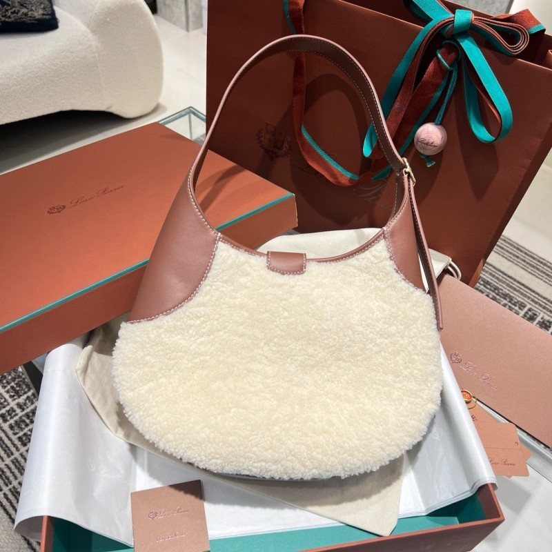 Loro Piana 月牙包