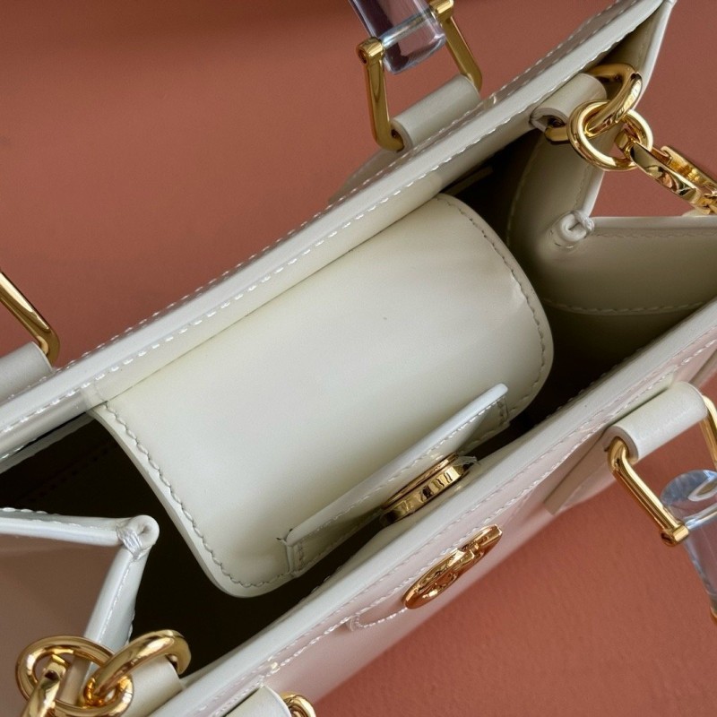 Gucci Diana