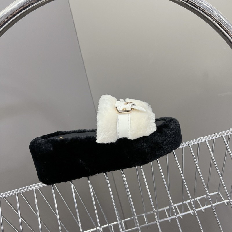 Fendi Sandals
