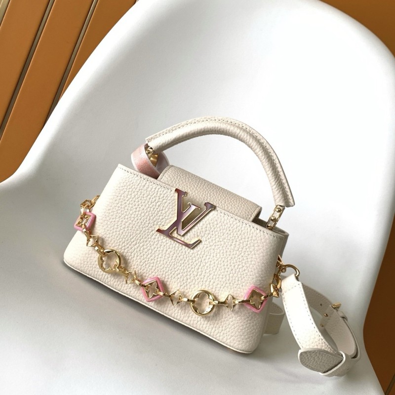 LV Capucines BB