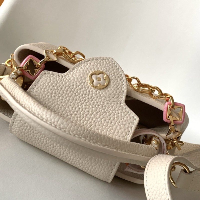 LV Capucines BB
