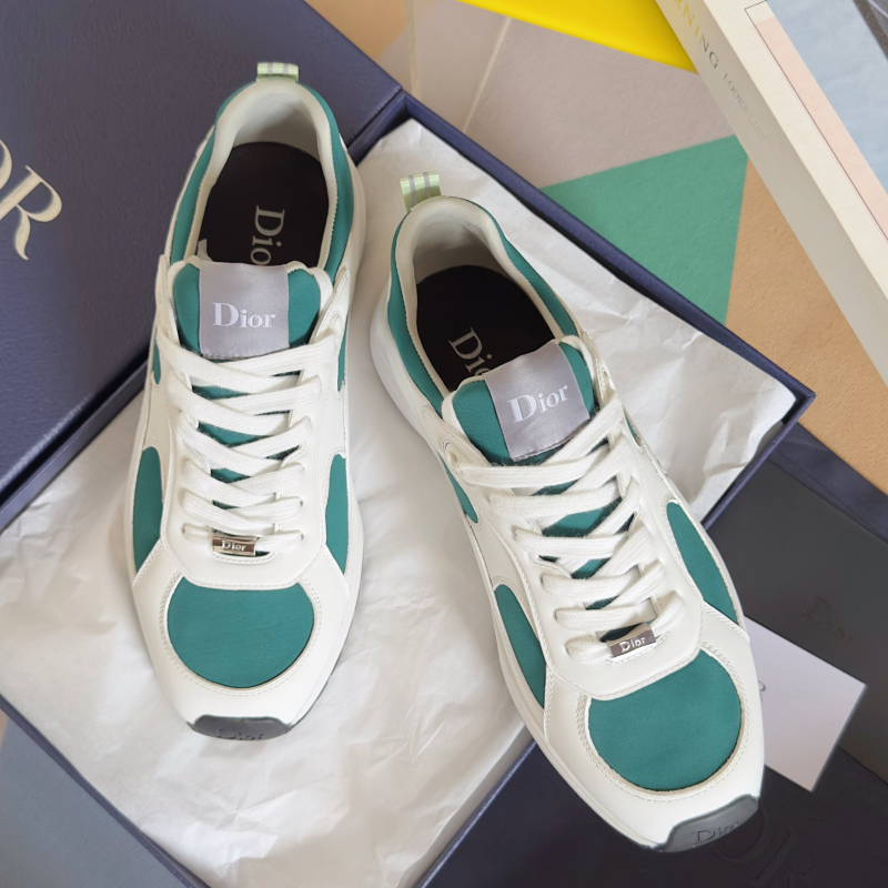Dior Mile Sneakers 