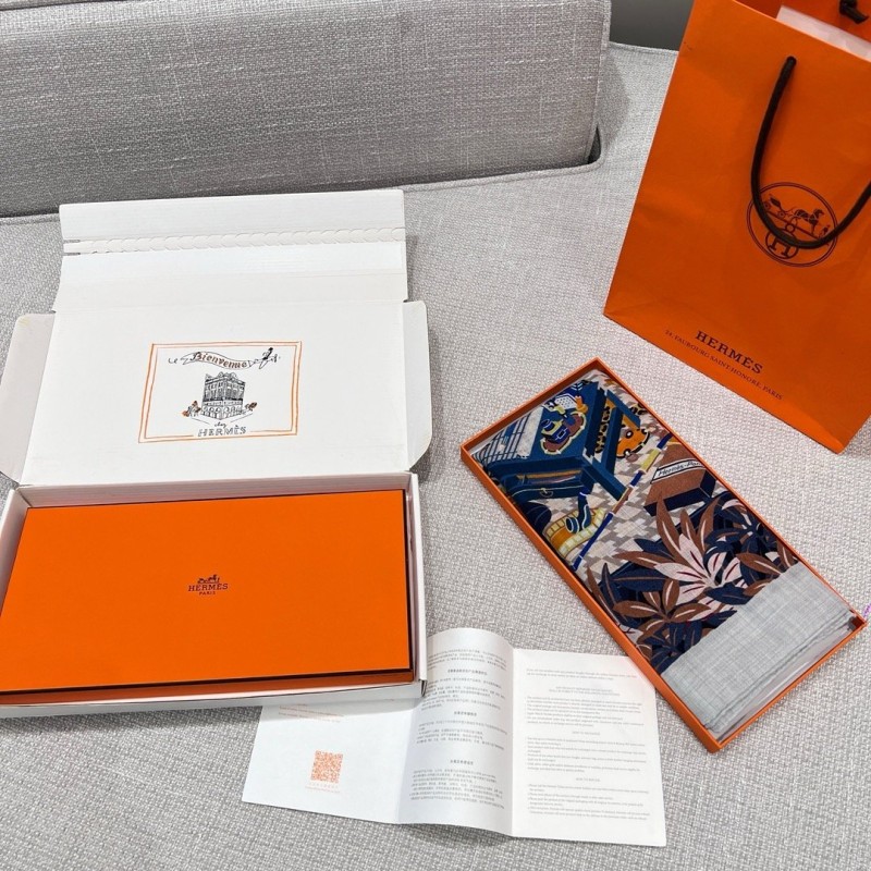Hermes Shawl