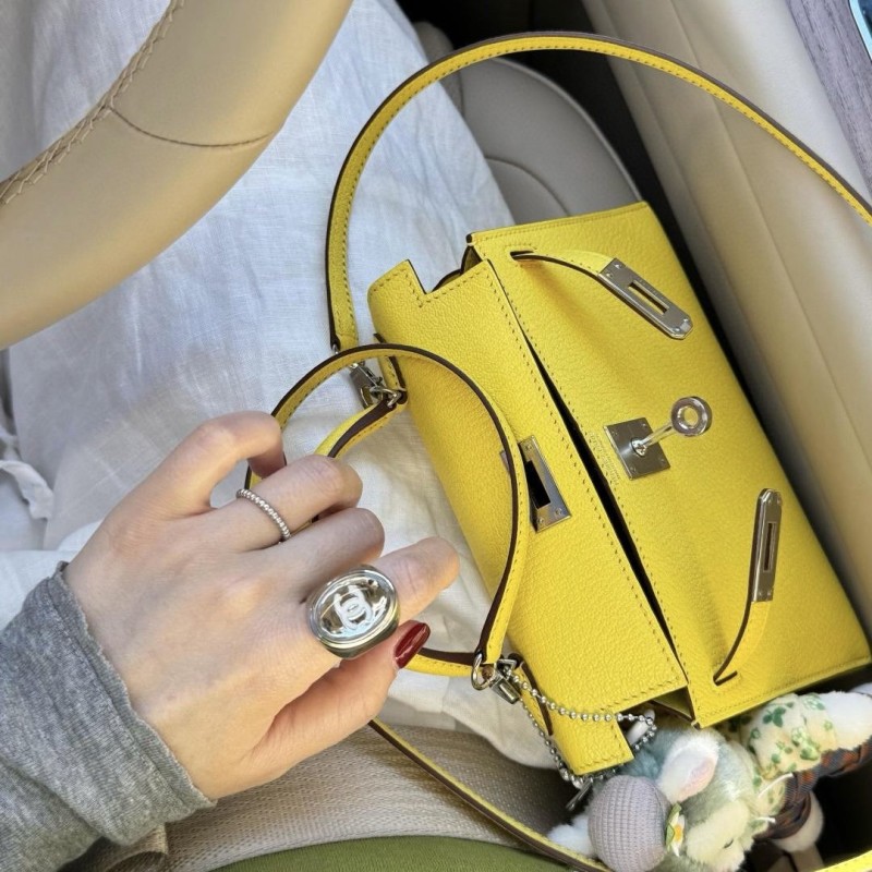 Chanel Ring
