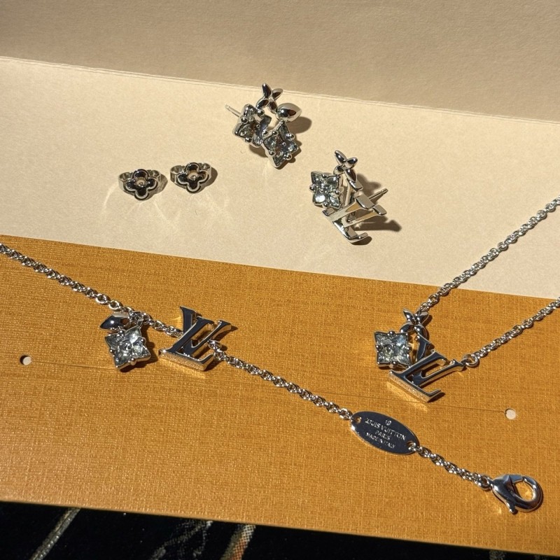 LV Necklace
