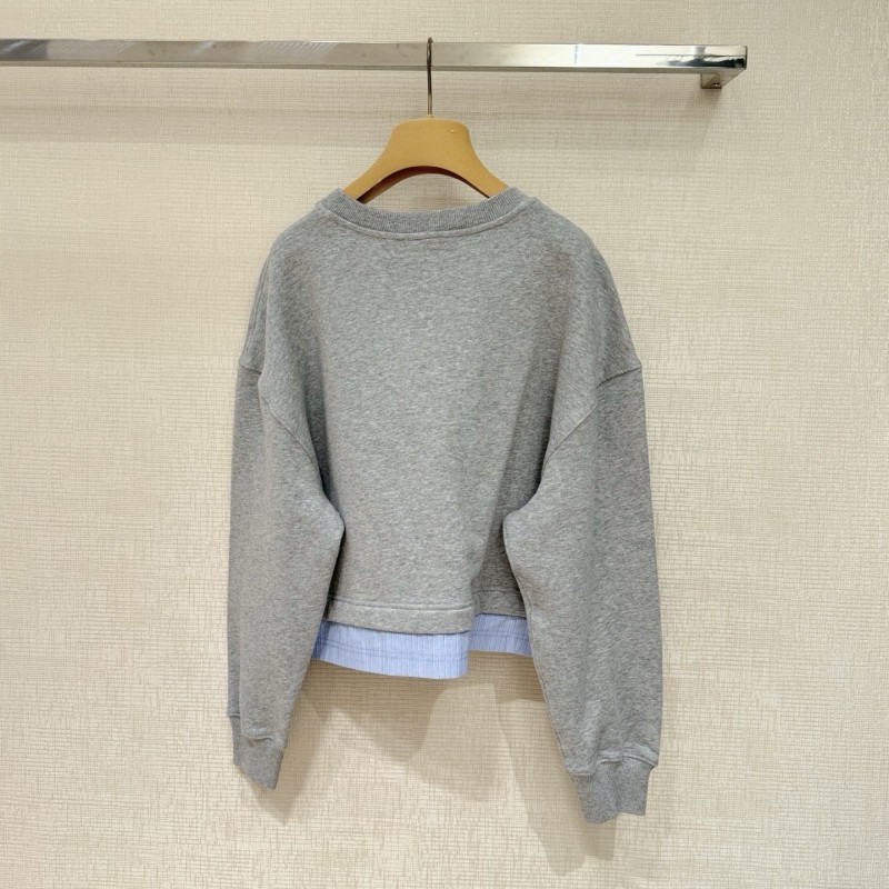 Gucci Sweater & Shorts 