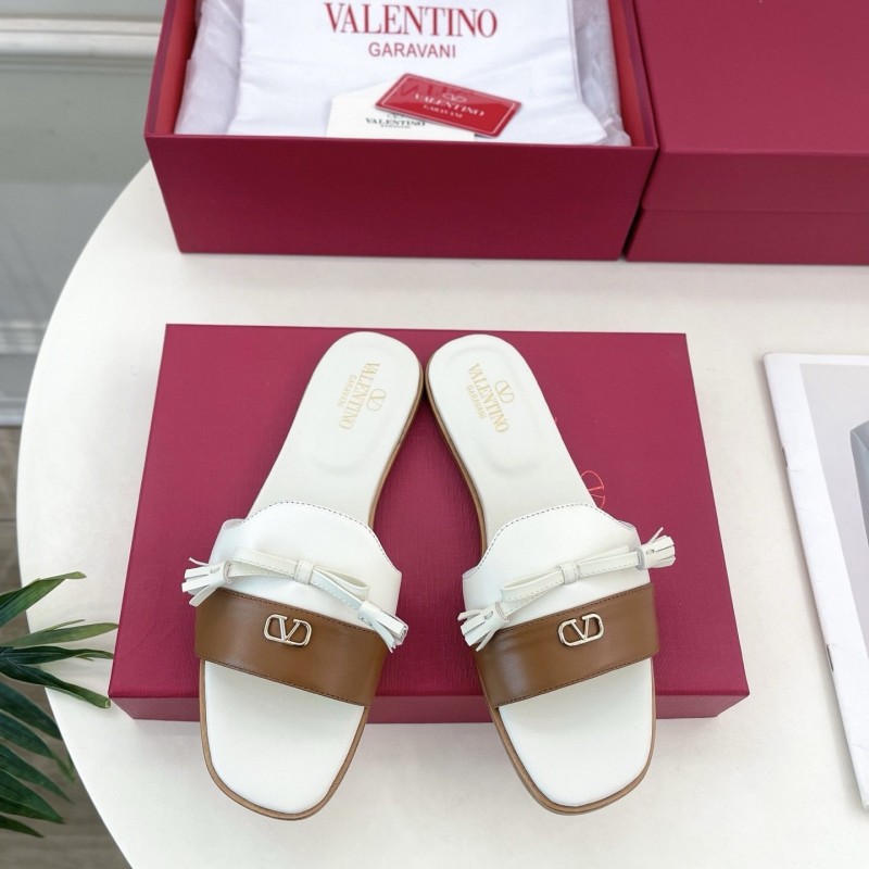 Valentino Flat