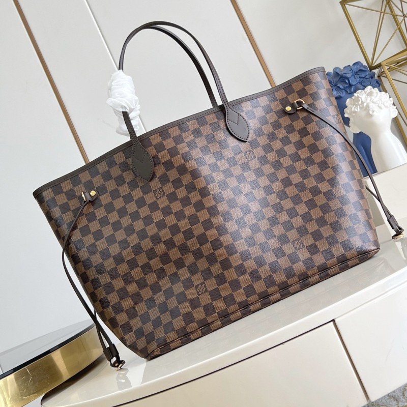 LV Neverfull 