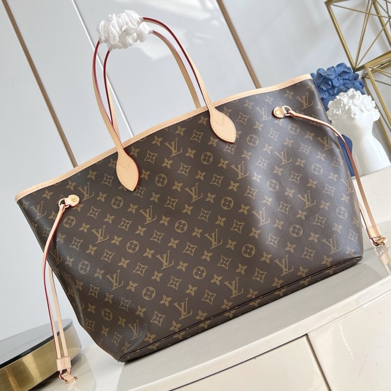 LV Neverfull 