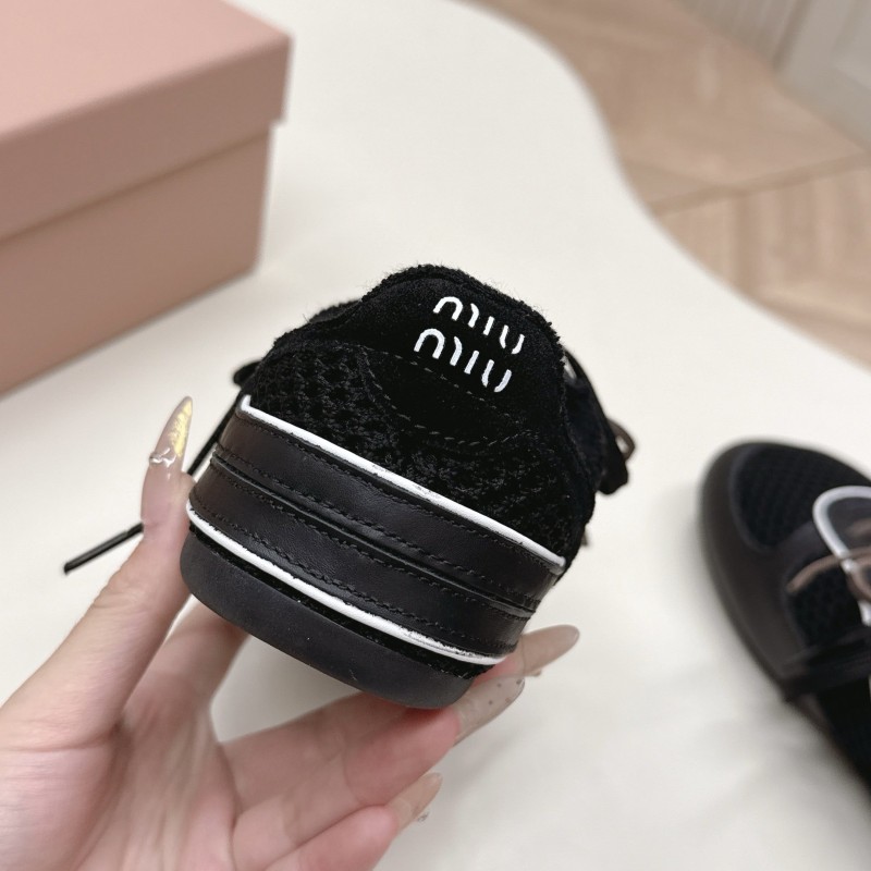 MiuMiu Sneaker