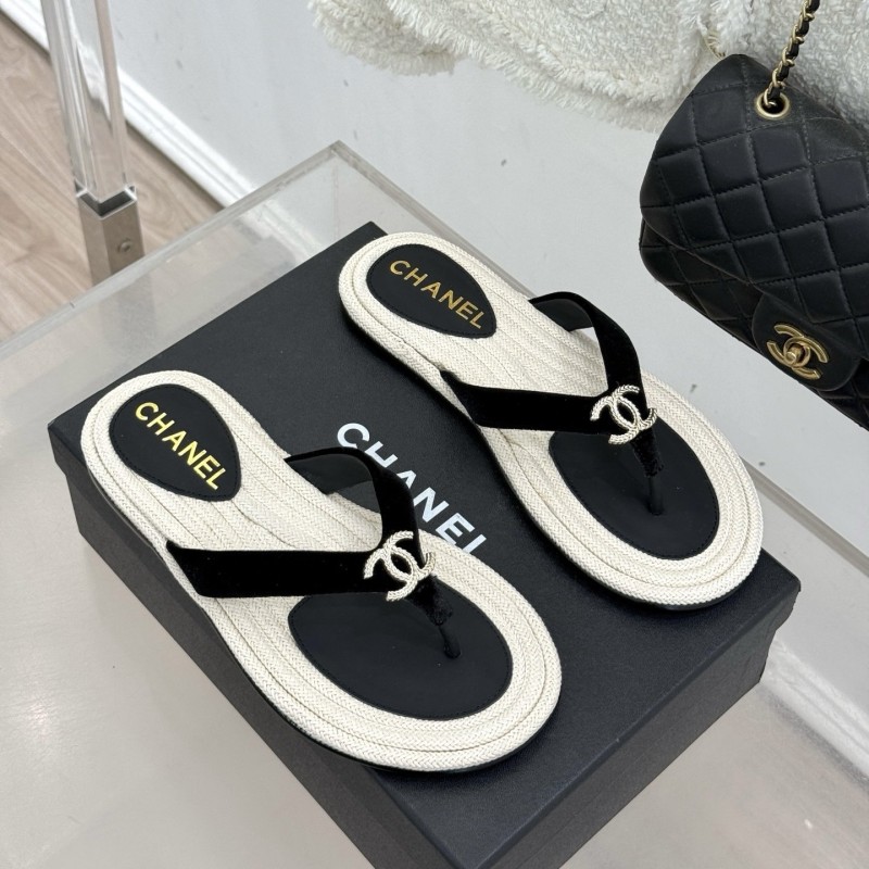 Chanel Slippers 