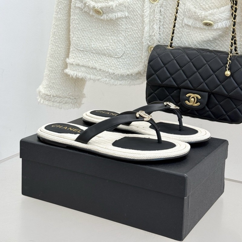 Chanel Slippers 