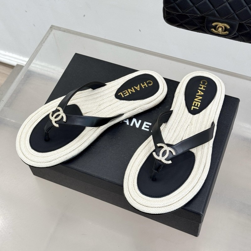 Chanel Slippers 