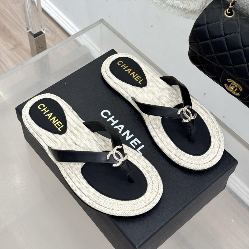 Chanel Slippers 