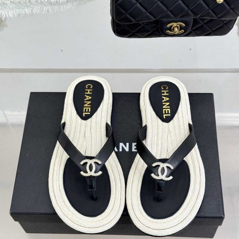 Chanel Slippers 