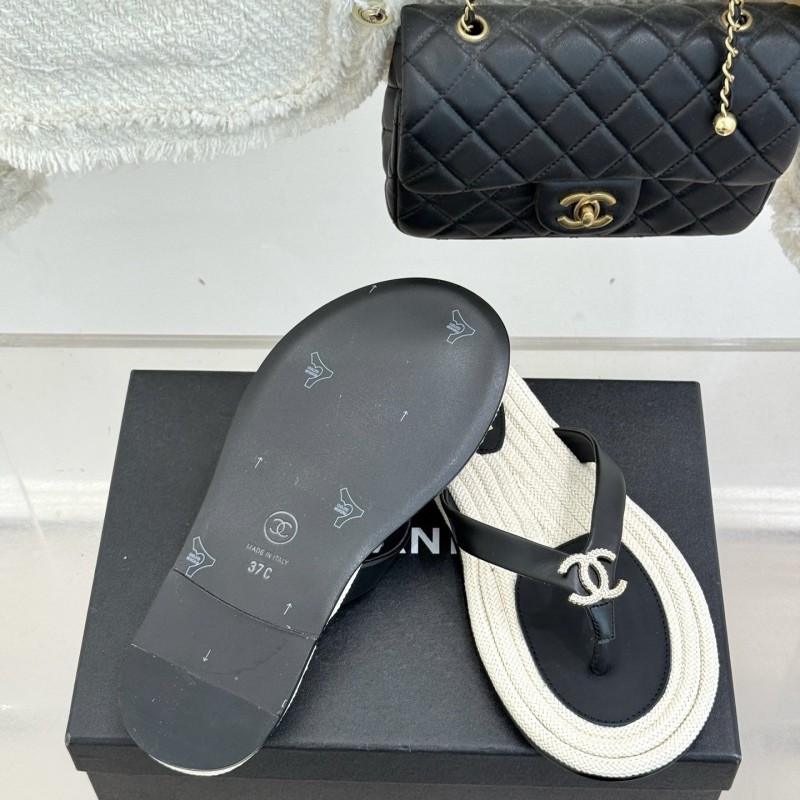 Chanel Slippers 