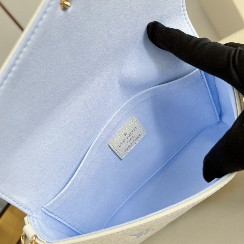 LV Pochette Feliecie