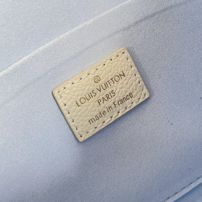 LV Pochette Feliecie