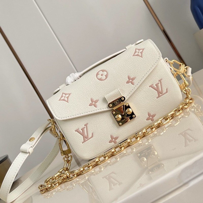 LV Pochette Métis East West