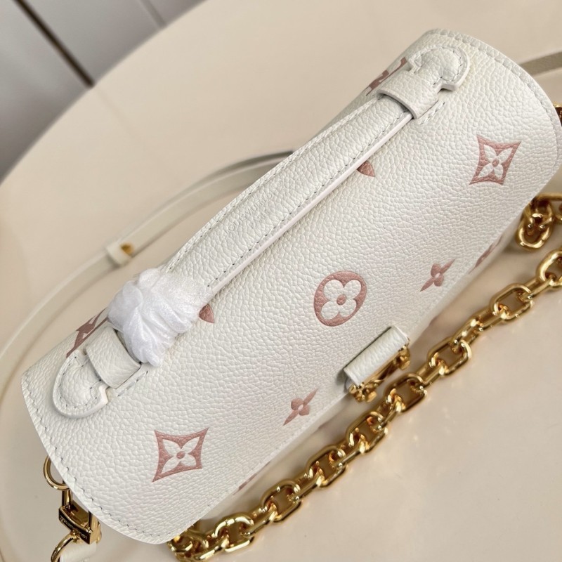 LV Pochette Métis East West