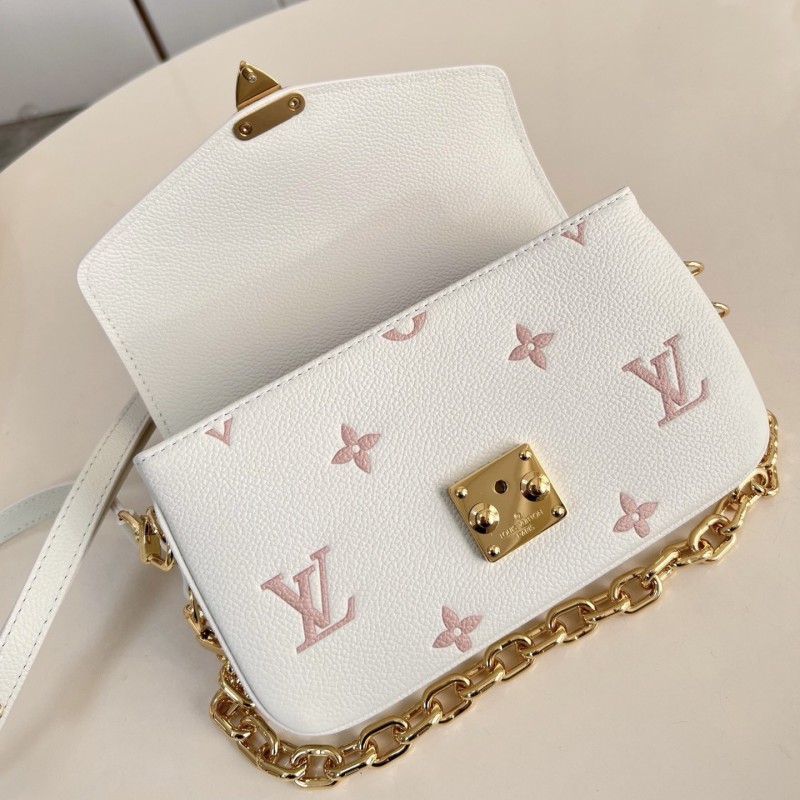 LV Pochette Métis East West