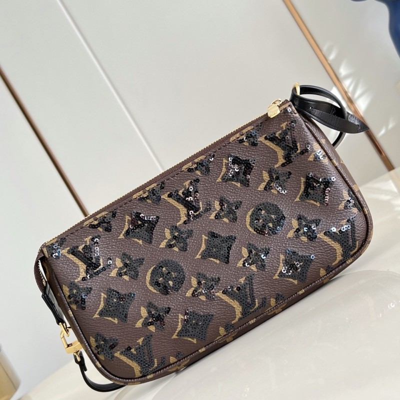 LV Pochette 