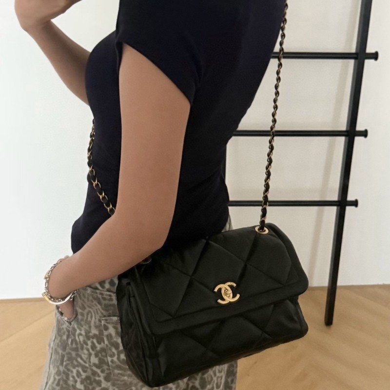 Chanel 25K Handbags 