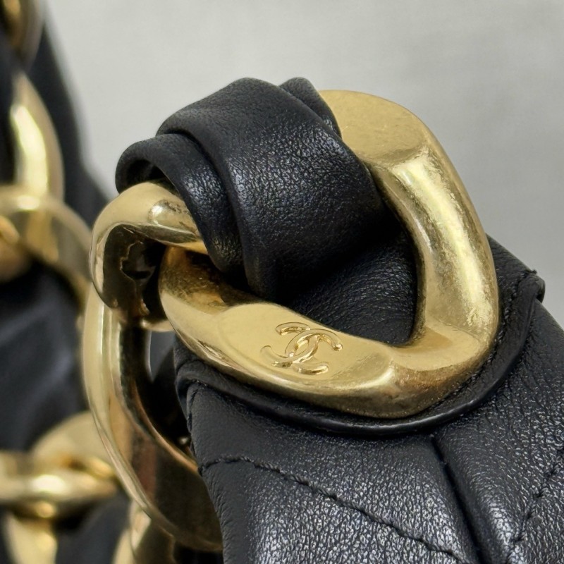 Chanel 25K Hobo腋下包