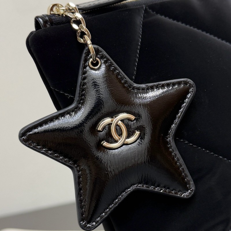 Chanel 25N Handbags