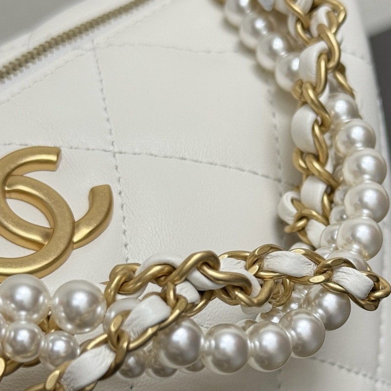 Chanel 26C 珍珠饭盒包