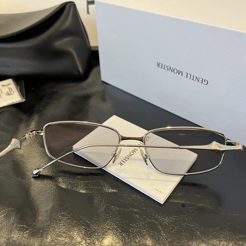 Gentle Monster Saga Glasses 