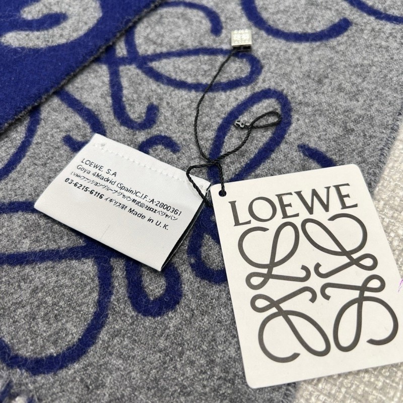 Loewe Shawl
