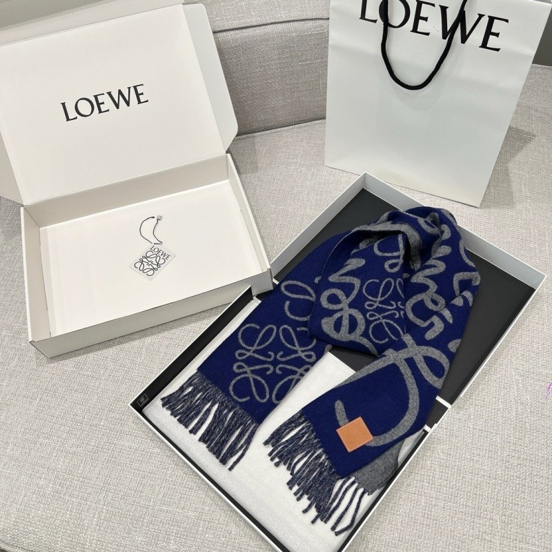Loewe Shawl