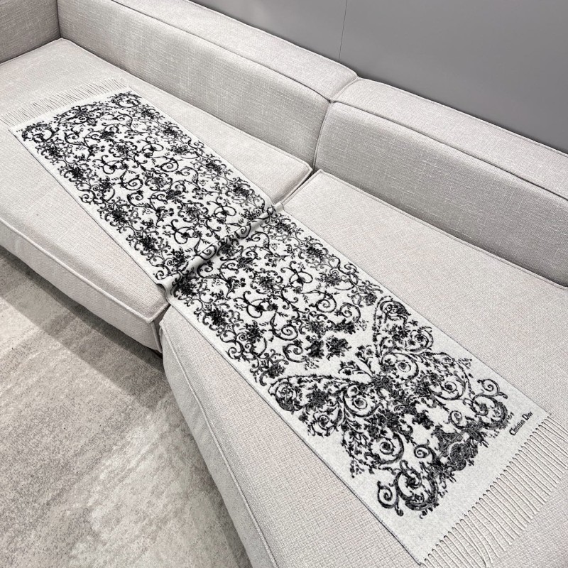 Dior Shawl