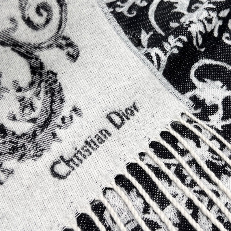 Dior Shawl