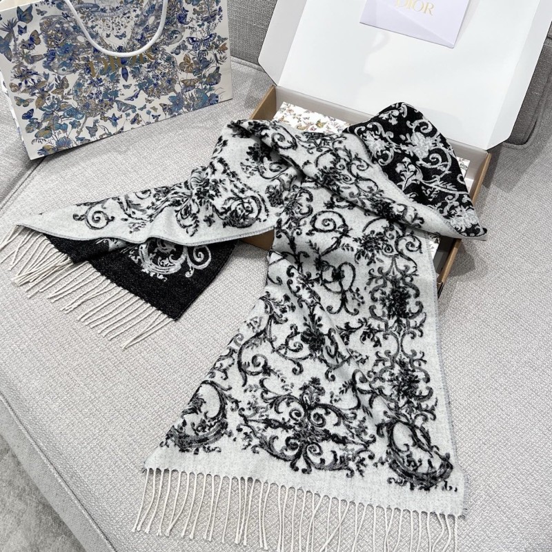 Dior Shawl