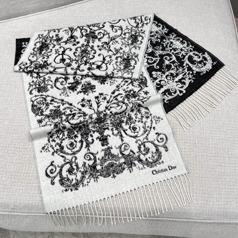 Dior Shawl