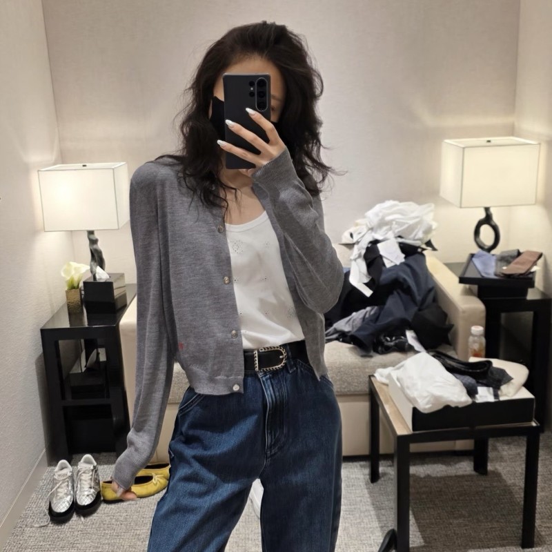 Chanel Cardigan 