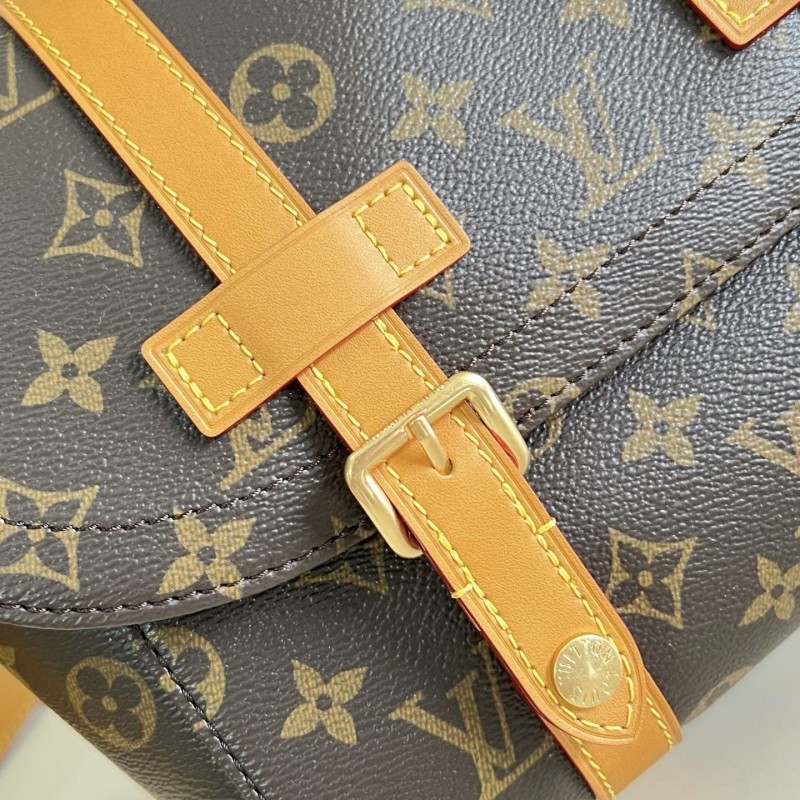 LV Christopher Messenger Bag
