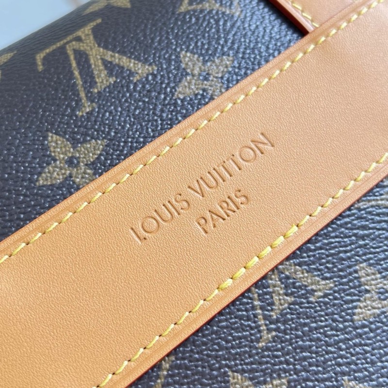 LV Christopher Messenger Bag