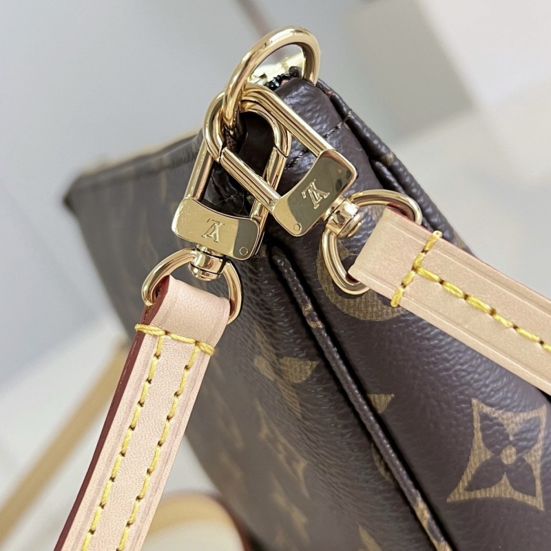 LV Pochette 