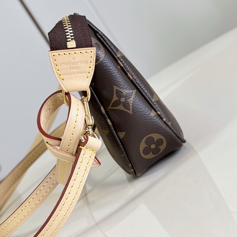 LV Pochette 