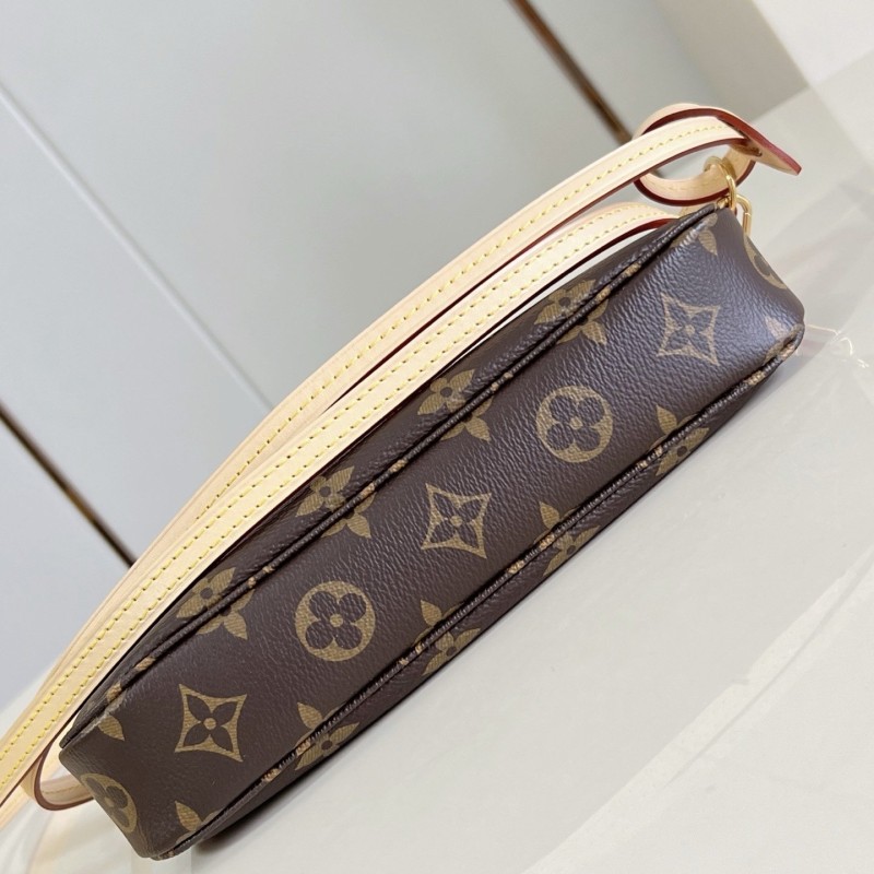 LV Pochette 