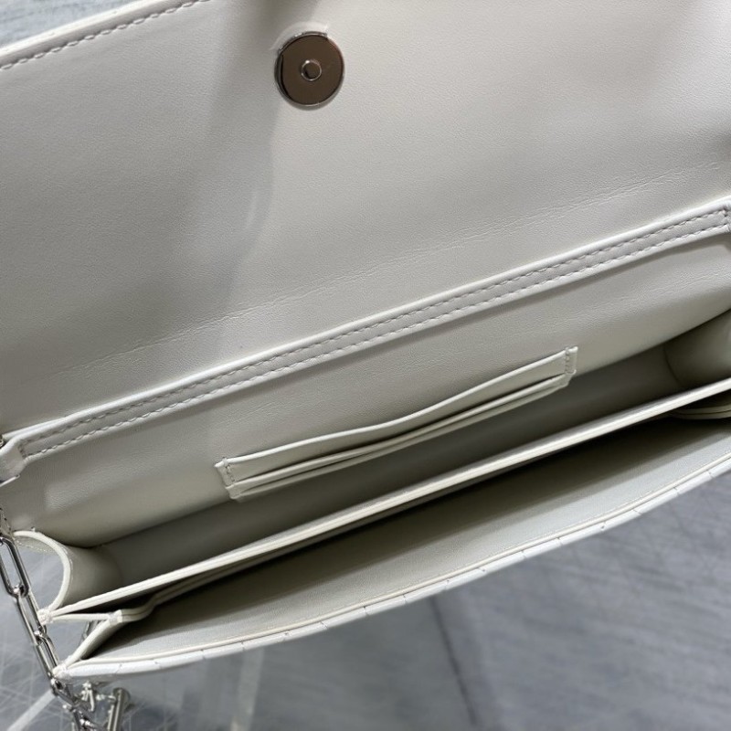 Dior Lady 蝴蝶结珍珠链条包