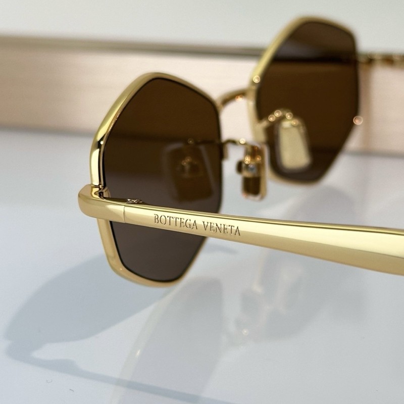 Bottega Veneta Sunglasses 