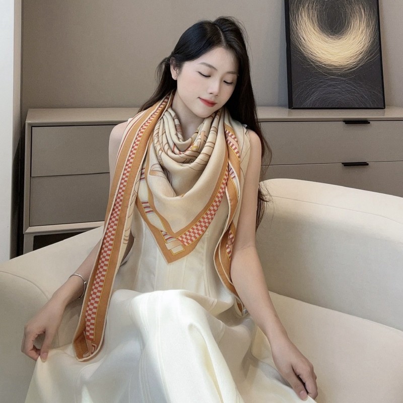Hermes Shawl