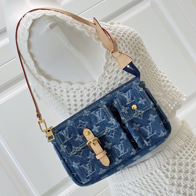 LV Pochette 
