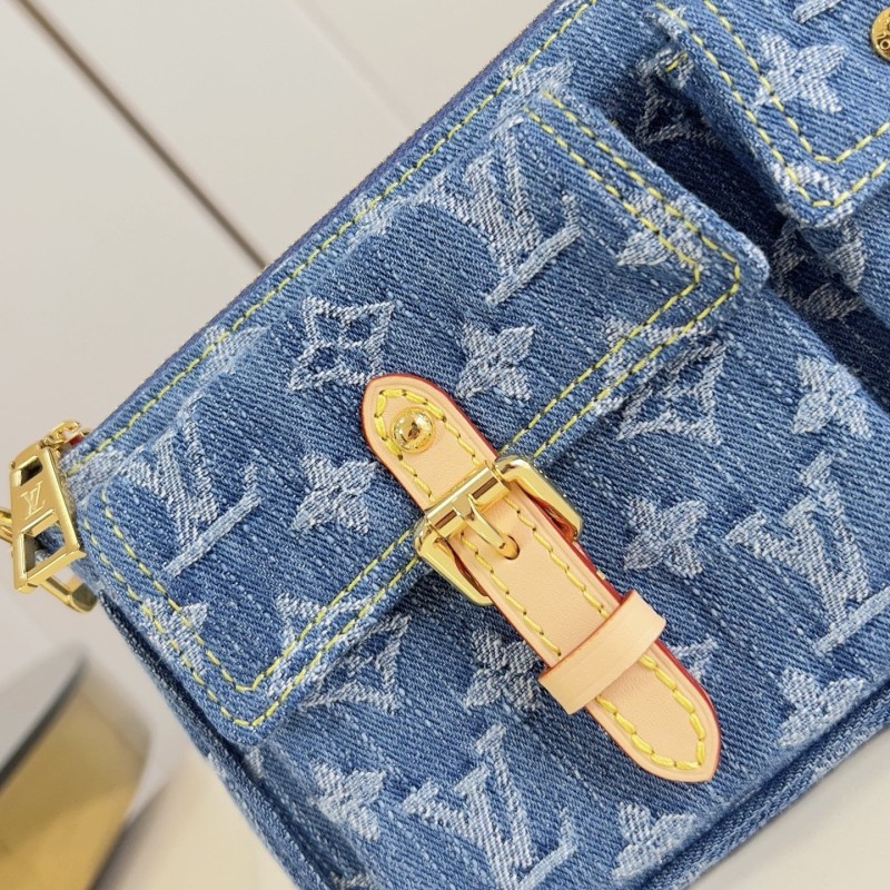 LV Pochette 