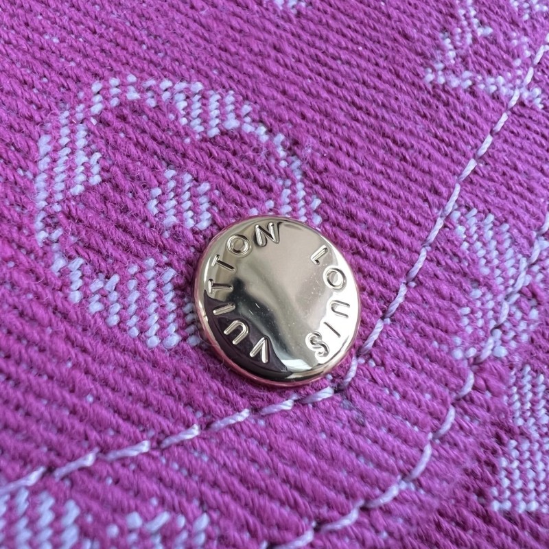 LV Sarah Long Wallet