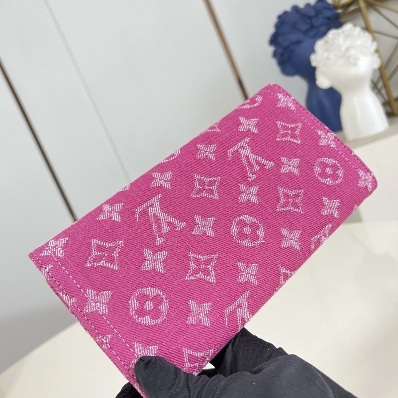 LV Sarah Long Wallet